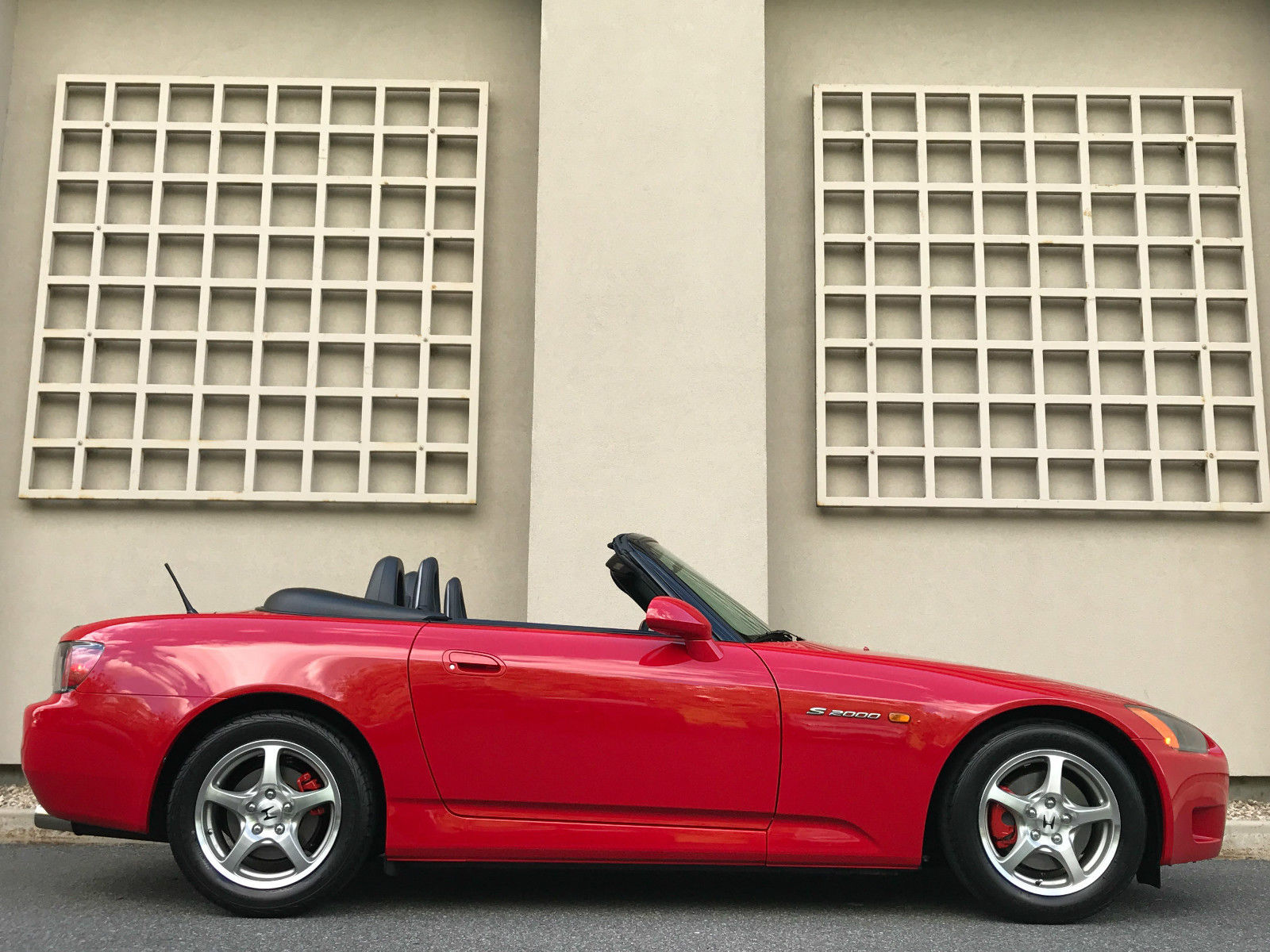 Xe++ - Xe thể thao mui trần hàng hiếm Honda S2000 2002 rao bán 864,1 triệu đồng (Hình 3).
