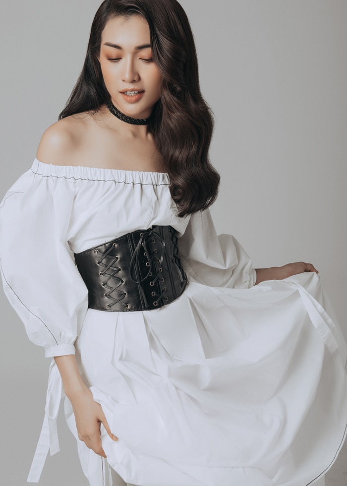 Giải trí - Á hậu Lệ Hằng mê hoặc người đối diện vì quá quyến rũ (Hình 7).