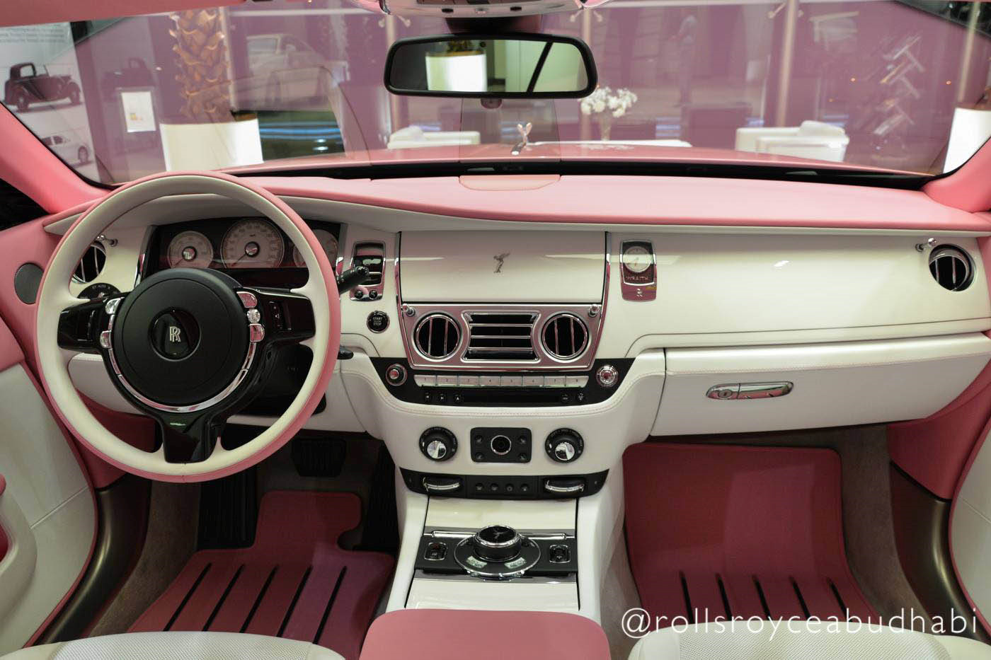 rolls-royce wraith phien ban barbie mau hong "doc nhat vo nhi" hinh 5