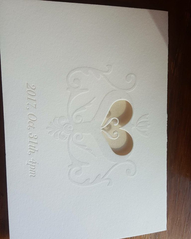 [TRỰC TIẾP TỪ HÀN QUỐC] Siêu đám cưới Song Hye Kyo - Song Joong Ki: Song Hye Kyo đã đến địa điểm cưới, dàn siêu xe rước dâu lộ diện - Ảnh 9.