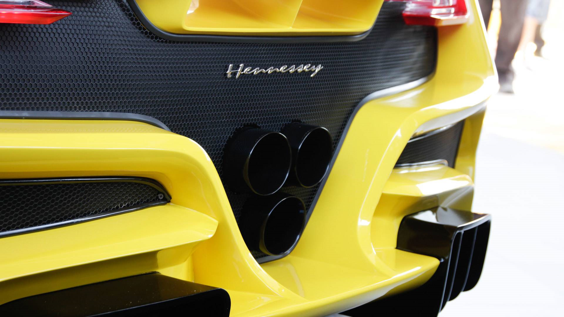 hennessey ra mat "ten lua" venom f5 co the dat van toc 480 km/h hinh 10