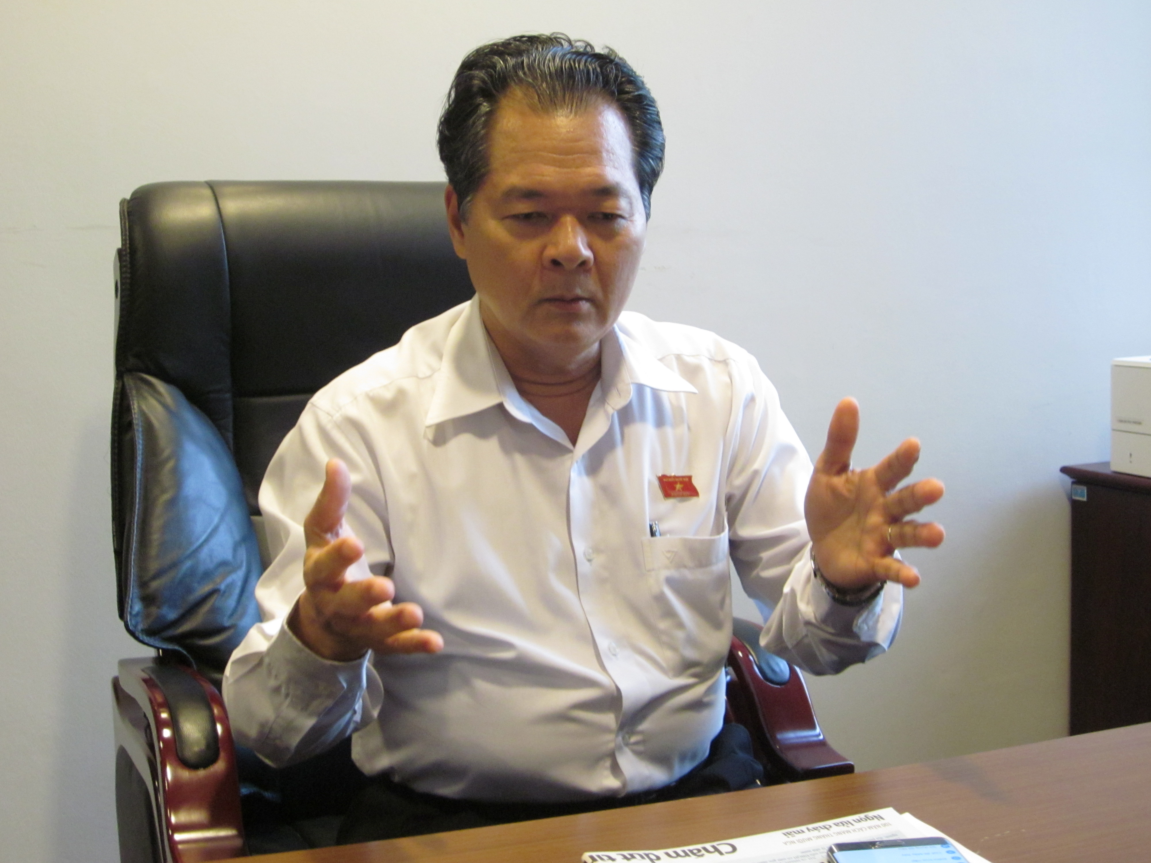 Xã hội - ĐBQH 'tố' khổ, vất vả và bị 'hành' khi nhập hộ khẩu tại Hà Nội