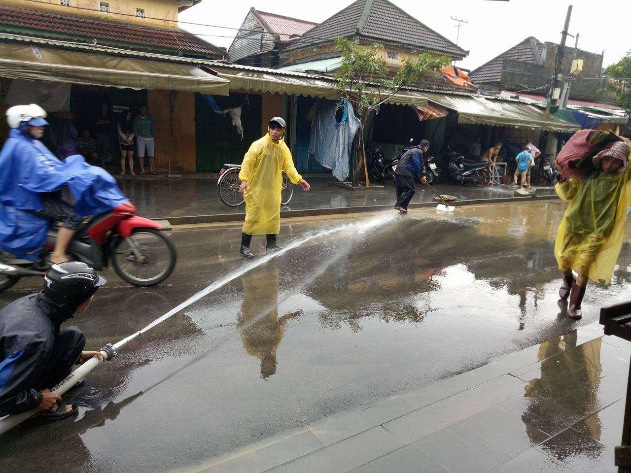 Xã hội - Quảng Nam: Vụ lở núi kinh hoàng qua lời kể của vị đại tá (Hình 3).