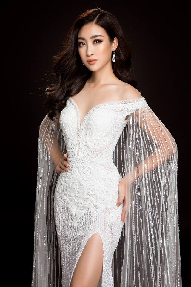 Mỹ Linh quyến rũ tựa nữ thần trong loạt trang phục dạ hội mang đến Miss World 2017 - Ảnh 1. Mỹ Linh quyến rũ tựa nữ thần trong loạt trang phục dạ hội mang đến Miss World 2017 - Ảnh 1.