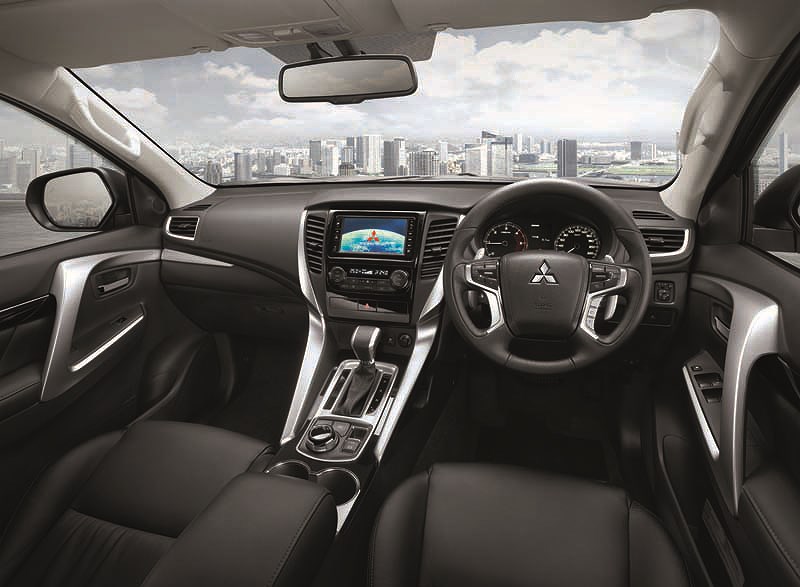 mitsubishi chuẩn bị "đổ bộ" thị trường anh quốc với pajero sport 2018 hình 3 mitsubishi chuan bi "do bo" thi truong anh quoc voi pajero sport 2018 hinh 3