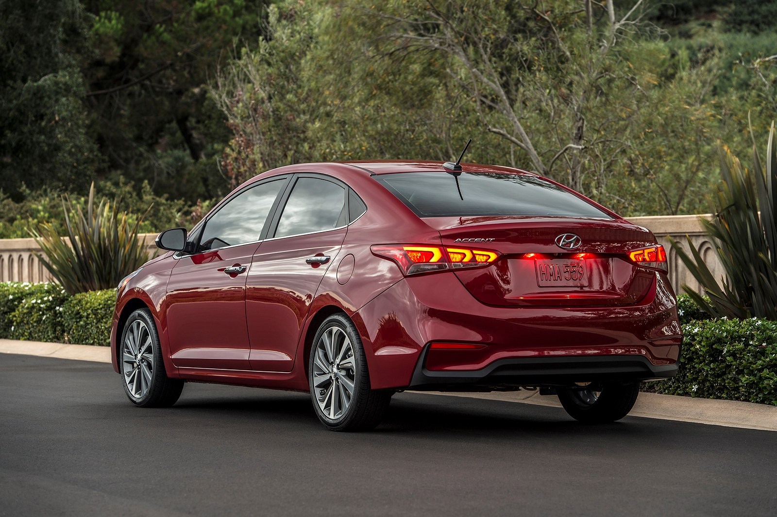 hyundai accent 2018 chốt giá 340 triệu đồng tại mỹ hình 3 hyundai accent 2018 chot gia 340 trieu dong tai my hinh 3
