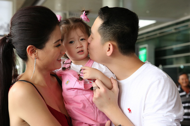 Trang Trần công khai, thể hiện tình cảm với chồng - Ảnh 4. Trang Trần công khai, thể hiện tình cảm với chồng - Ảnh 4.