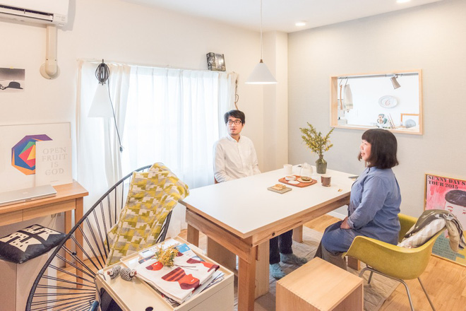 Căn hộ nhỏ mà có võ thế này thì vợ chồng trẻ dù kĩ tính đến đâu cũng mê tít mà thôi - Ảnh 2.