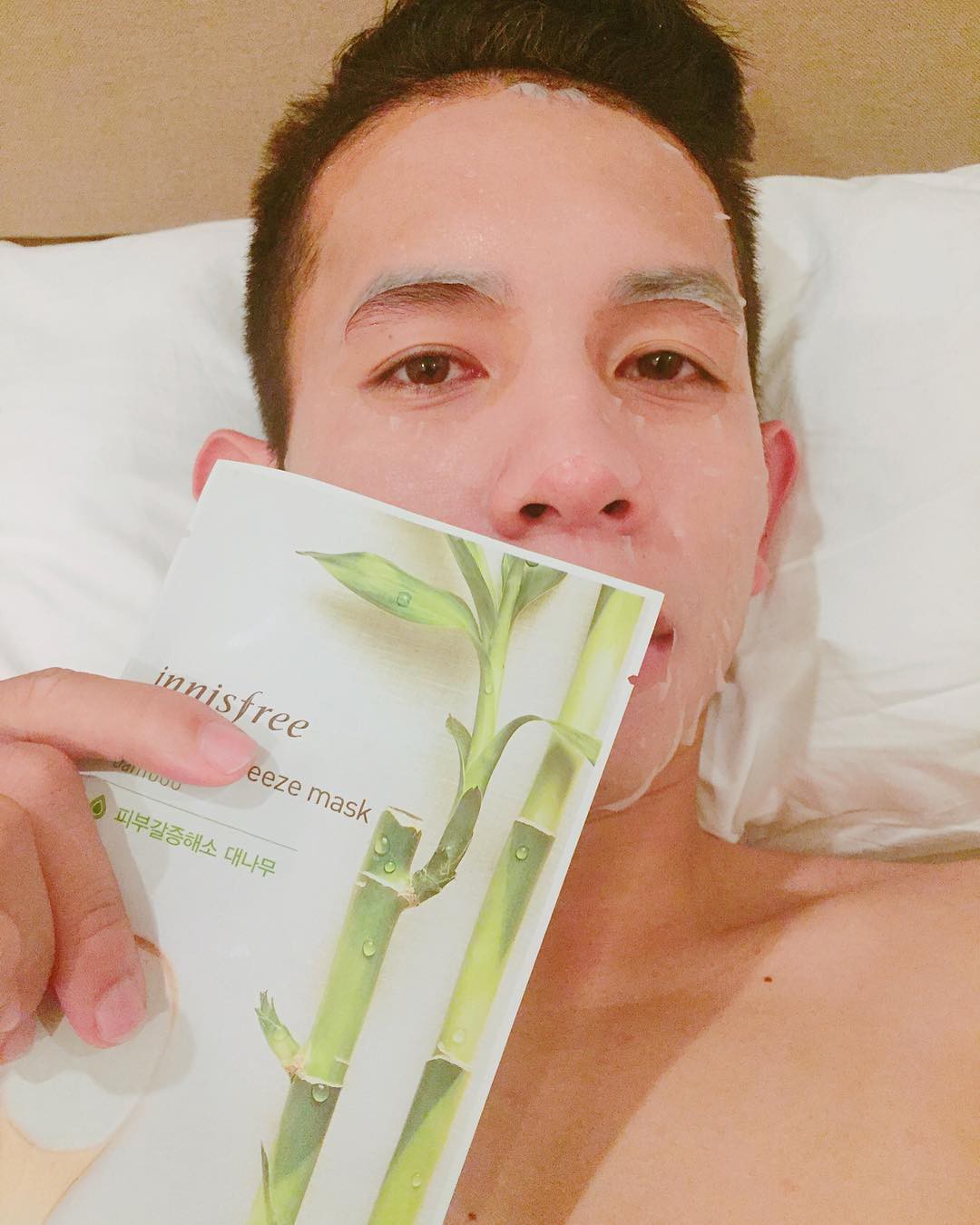Ít ai ngờ người hùng Nguyễn Phong Hồng Duy của U23 Việt Nam cũng thích đắp mặt nạ giấy - Ảnh 5. Ít ai ngờ người hùng Nguyễn Phong Hồng Duy của U23 Việt Nam cũng thích đắp mặt nạ giấy - Ảnh 5.
