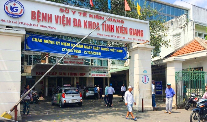Tin nhanh - Kiên Giang: Tạm đình chỉ bác sĩ 'đuổi' bệnh nhân về nhà (Hình 2).