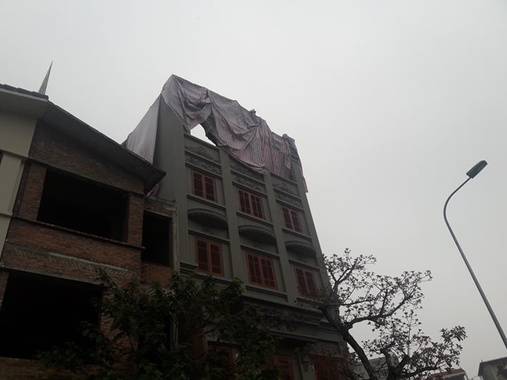 Tin nhanh - Dấu hỏi về việc phá dỡ phần sai phép tại biệt thự của nguyên Cục trưởng C50