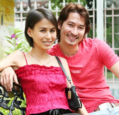 Ngôi sao - Ly hôn “dậy sóng” của sao Việt: Còn duyên ngọt ngào, hết duyên bêu nhau giữa “chợ” (Hình 2).