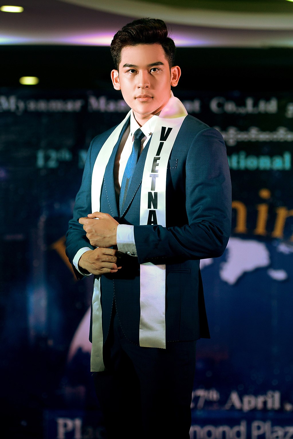 sieu mau minh trung dang dan dau binh chon tai mr international 2018 hinh 9