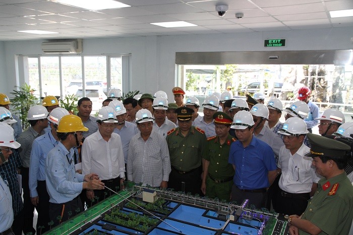 Chính trị - Phó Thủ tướng Trịnh Đình Dũng kiểm tra Formosa trước khi vận hành lò cao số 2 (Hình 3).