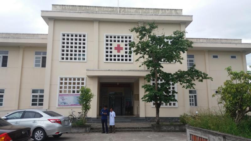 Tin nhanh - Bé 3 tháng uống cả lọ vắc xin: Y tá không đủ điều kiện tiêm chủng?