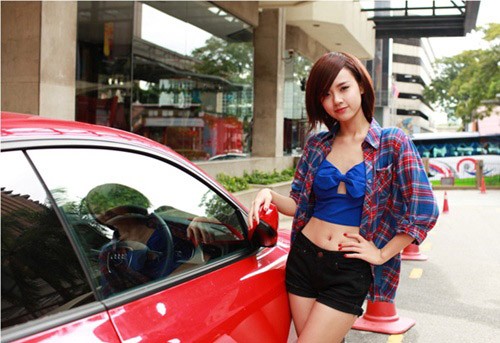 Không còn giữ hình ảnh quen thuộc là cô gái nhu mì, yếu đuối, cô đã đã thay đổi bằng hình ảnh năng động, cá tính nhưng cũng không kém phần gợi cảm. Midu cũng đã tận dụng ưu điểm của quần short làm mới mình hơn.