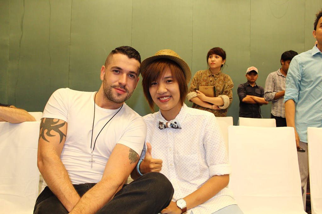 Shayne Ward va nha van Iris Cao