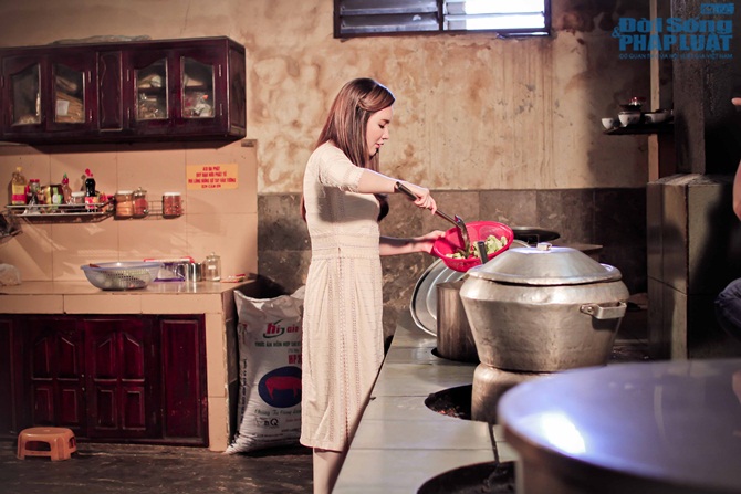 The X-Factor: Đội Hồ Quỳnh Hương chia sẻ yêu thương trước giờ G