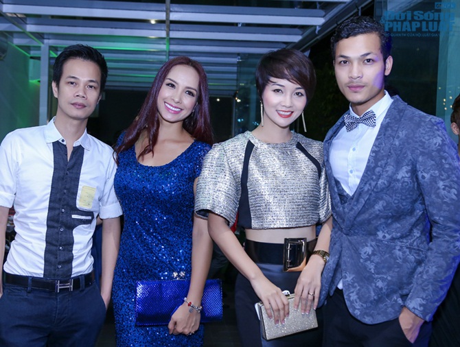 Quách An An nỏi bật với hàng hiệu đi sự sự kiện