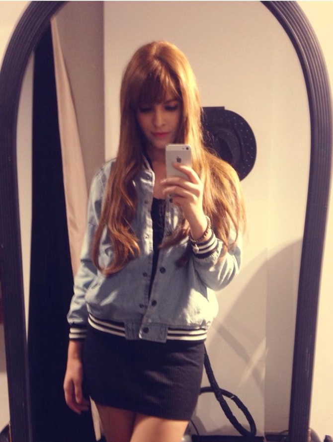 Sao Việt chuộng mốt dùng iphone