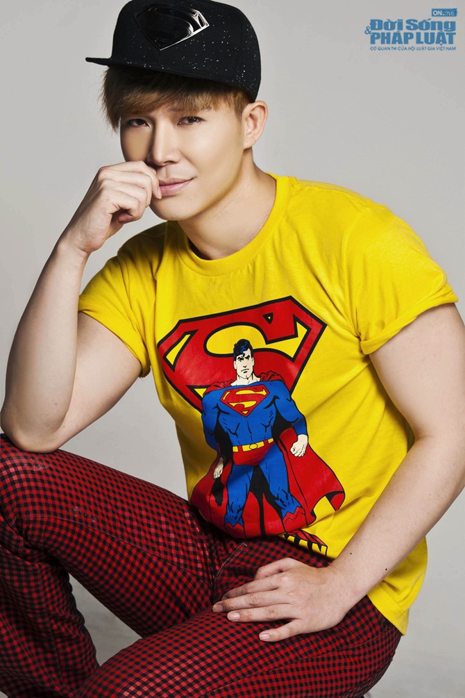 Nathan Lee rực rỡ đón sinh nhật ''tuổi 20''