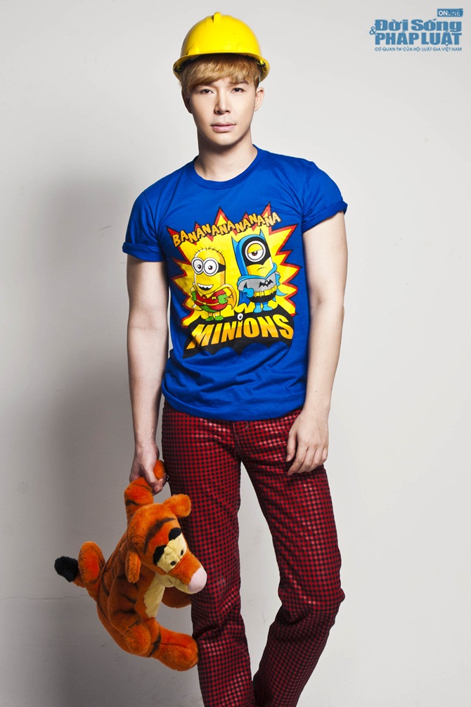 Nathan Lee rực rỡ đón sinh nhật ''tuổi 20''