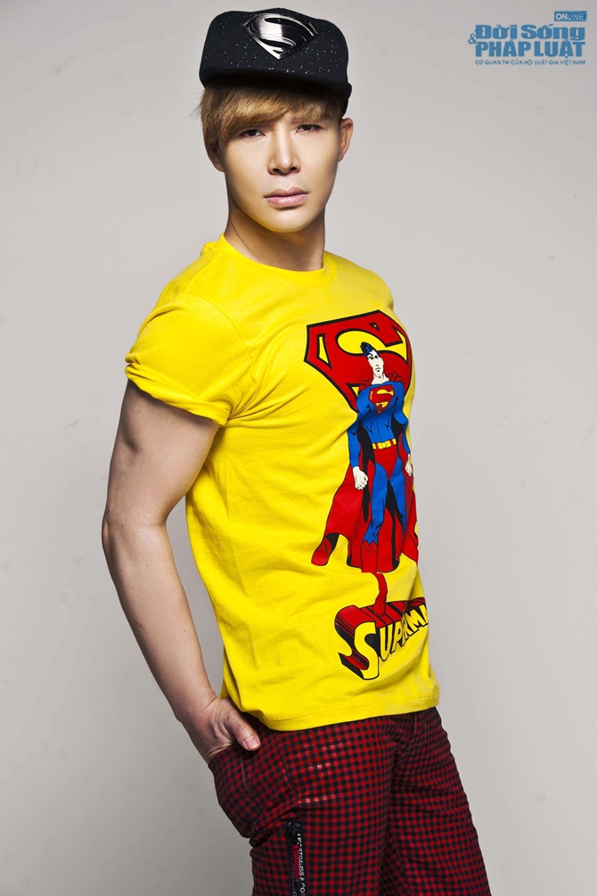 Nathan Lee rực rỡ đón sinh nhật ''tuổi 20''