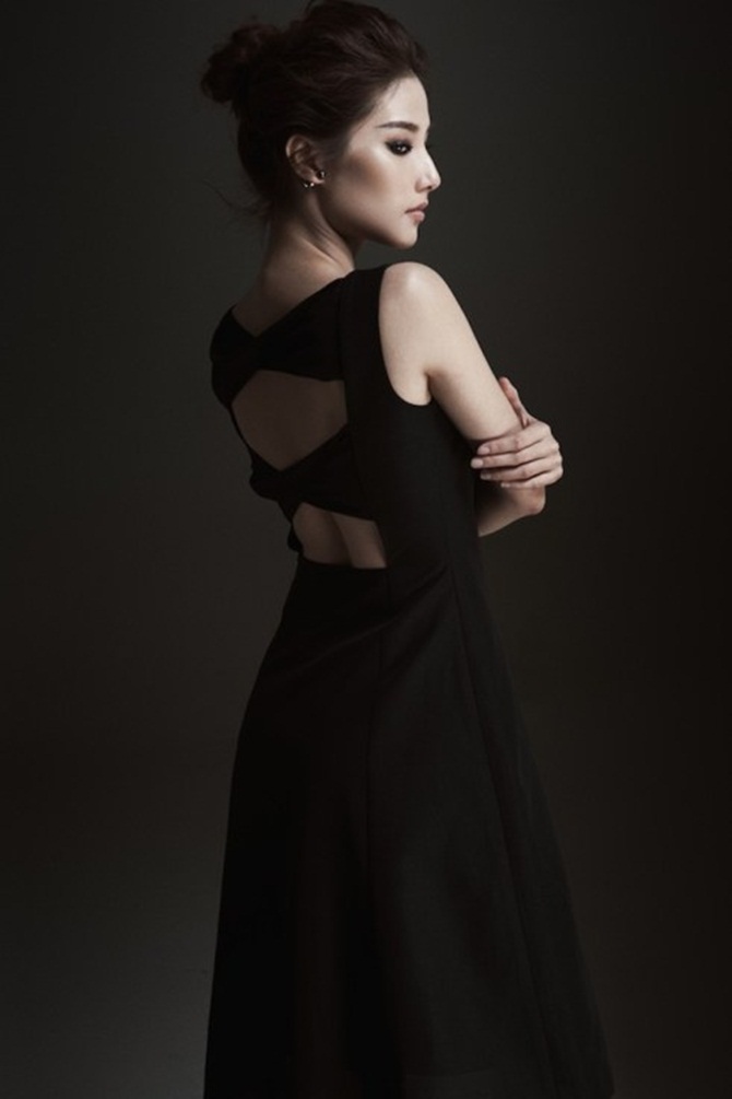 Diễm My 9x sắc sảo đầy quyến rũ trong loạt ảnh mới Diễm My 9x sắc sảo đầy quyến rũ trong loạt ảnh mới