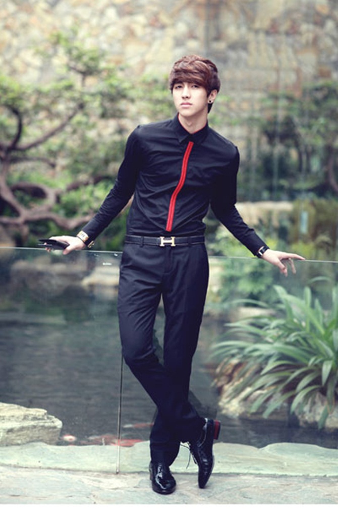 Những sao Việt từng chạy xe ôm, làm bồi bàn