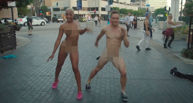 Những bức ảnh gây sốc trong show truyền hình 