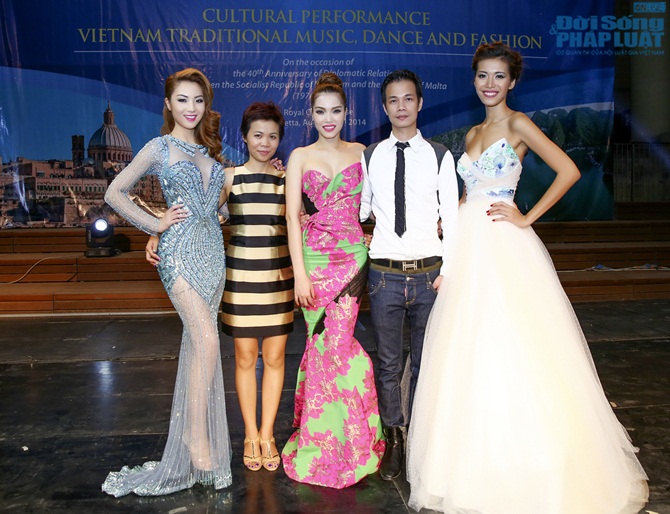 Show thời trang Hoàng Hải và Xuân Lê thành công rực rỡ