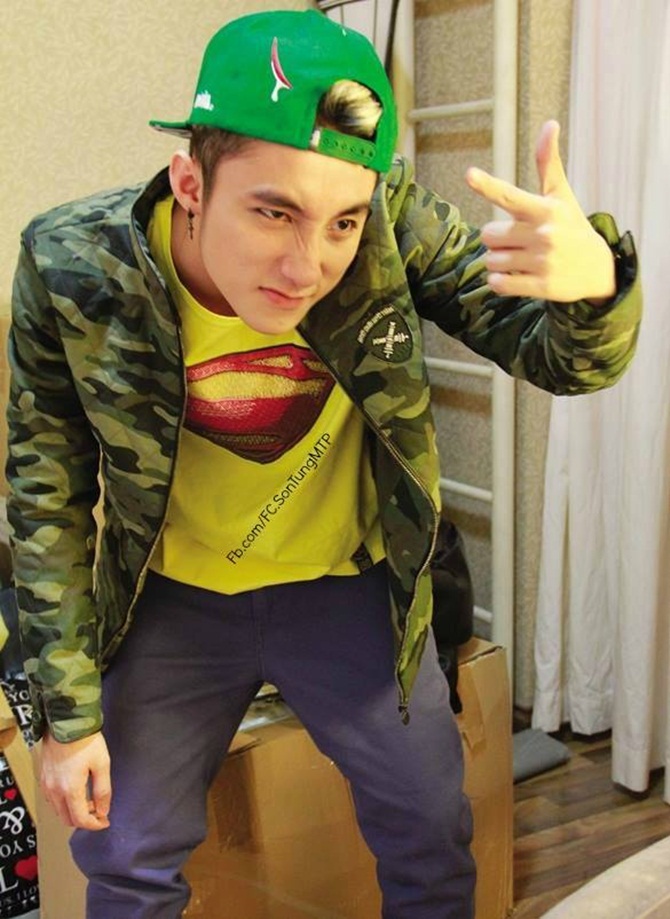 Biểu cảm đáng yêu của Sơn Tùng M-TP