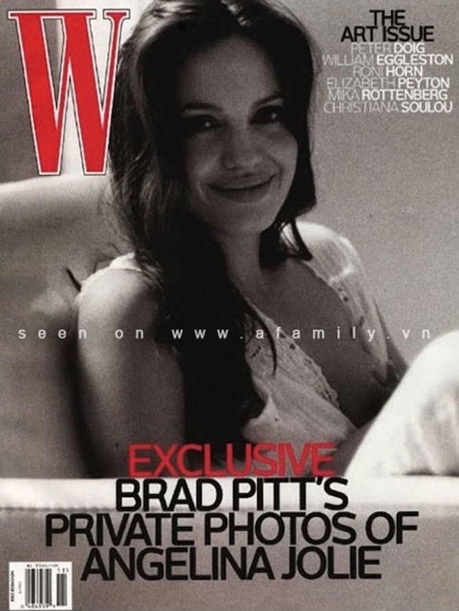 Sao không ngại cho con bú chốn đông người Sao không ngại cho con bú chốn đông người