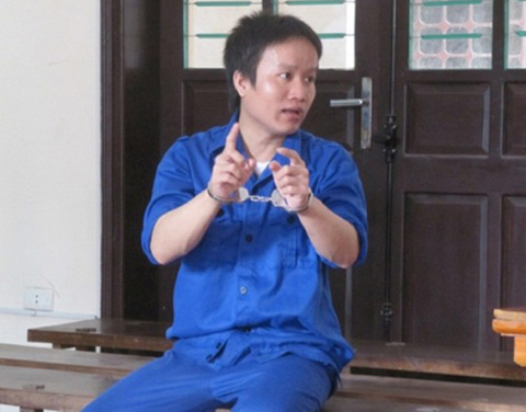 Ném xác chồng xuống sông rồi giả vờ khóc lịm bên quan tài