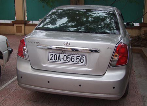 Ném xác chồng xuống sông rồi giả vờ khóc lịm bên quan tài