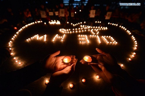 Giới trẻ TQ cầu nguyện cho hành khách trên chuyến bay MH370
