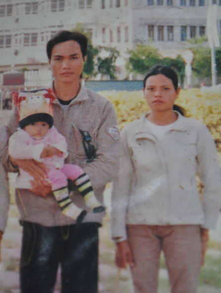 Bị bắt quả tang vụng trộm, chị dâu-em chồng uống thuốc sâu tự tử