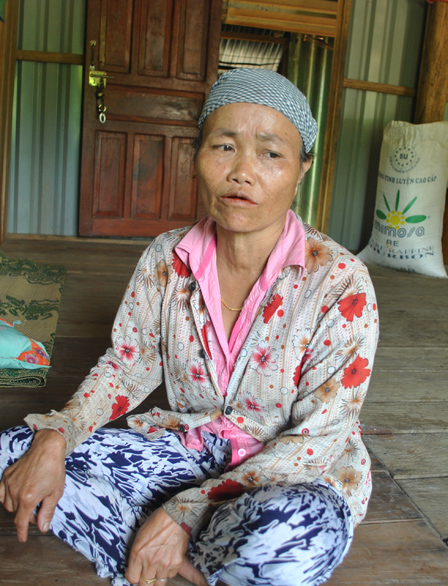 Bị bắt quả tang vụng trộm, chị dâu-em chồng uống thuốc sâu tự tử