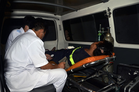 Cháy nhà máy hóa chất, 200 lính cứu hỏa làm việc suốt đêm