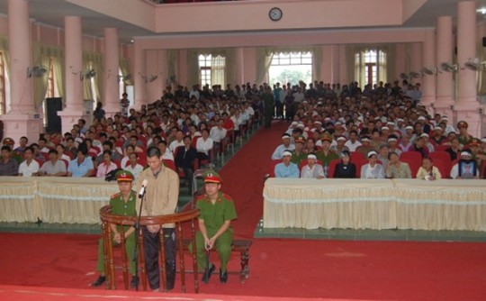 Bị cáo Thống tại phiên tòa Bị cáo Thống tại phiên tòa
