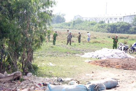 Bí ẩn xác phụ nữ lõa thể trong rừng tràm - Ảnh 1