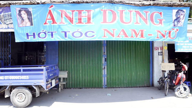 Đôi nam nữ không mảnh vải che thân đâm nhau trong phòng trọ