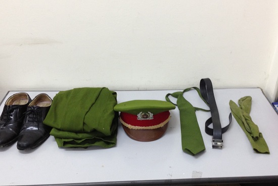 Giả cảnh sát hình sự để 