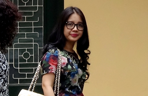 Clip: Vợ bầu Kiên đằm thắm, mặn mà dự phiên toà 