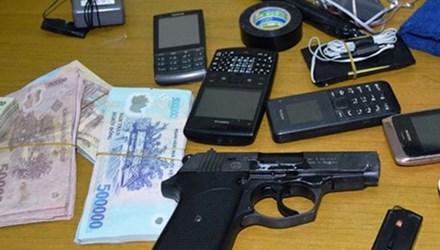 Bắt Oanh Hà - chị ruột dung hà