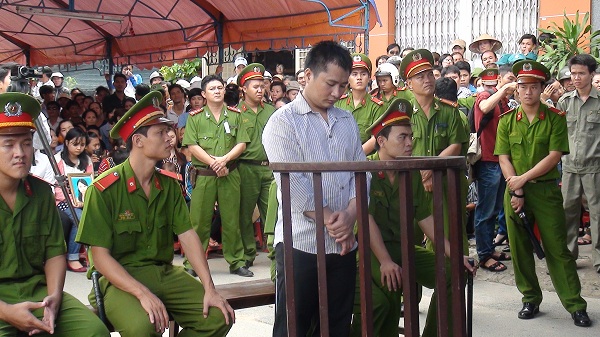 Tử hình kẻ chém chết người yêu rồi lên Facebook tự thú