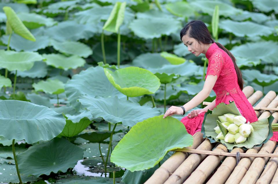 Ngất ngây vẻ đẹp “nghiêng nước nghiêng thành” nữ sinh xứ Tuyên