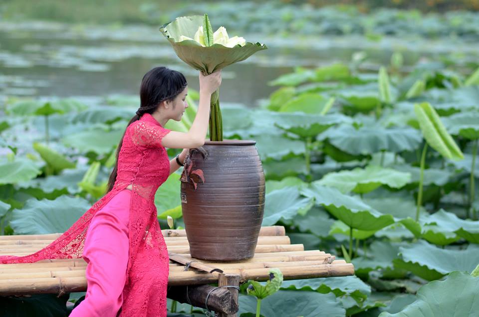 Ngất ngây vẻ đẹp “nghiêng nước nghiêng thành” nữ sinh xứ Tuyên