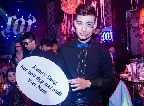 Sự thật vụ chàng trai hóa trang thành Kenny Sang bị đánh bầm dập Sự thật vụ chàng trai hóa trang thành Kenny Sang bị đánh bầm dập