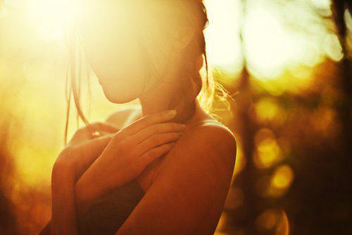 Em cặp đại gia để kiếm tiền nuôi tôi